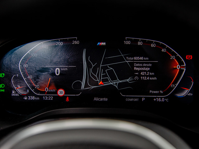 BMW X4 xDrive30d color Negro. Año 2023. 210KW(286CV). Diésel. En concesionario Móvil Begar Alicante de Alicante