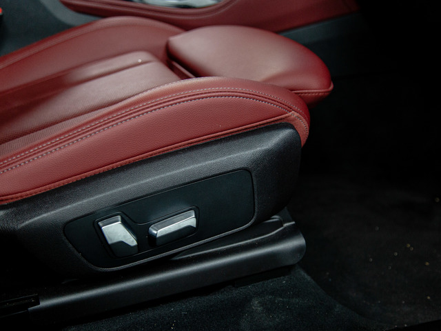 BMW X4 xDrive30d color Negro. Año 2023. 210KW(286CV). Diésel. En concesionario Móvil Begar Alicante de Alicante