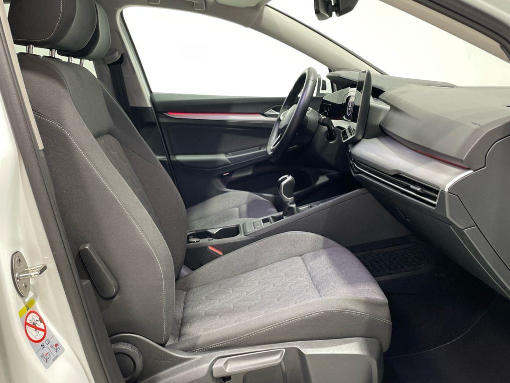 Volkswagen Golf 1.5 TSI en Barcelona