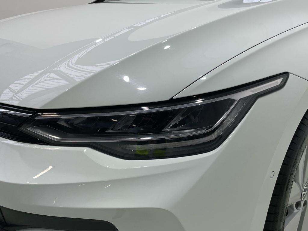 Volkswagen Golf 1.5 TSI en Barcelona