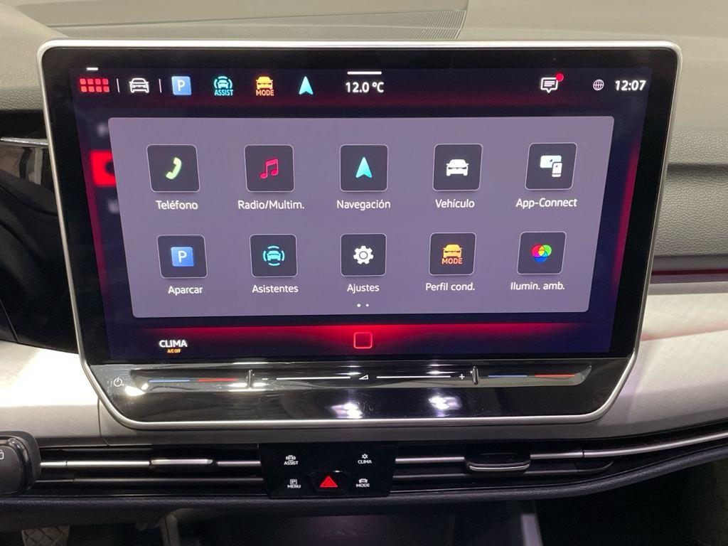 Volkswagen Golf 1.5 TSI en Barcelona