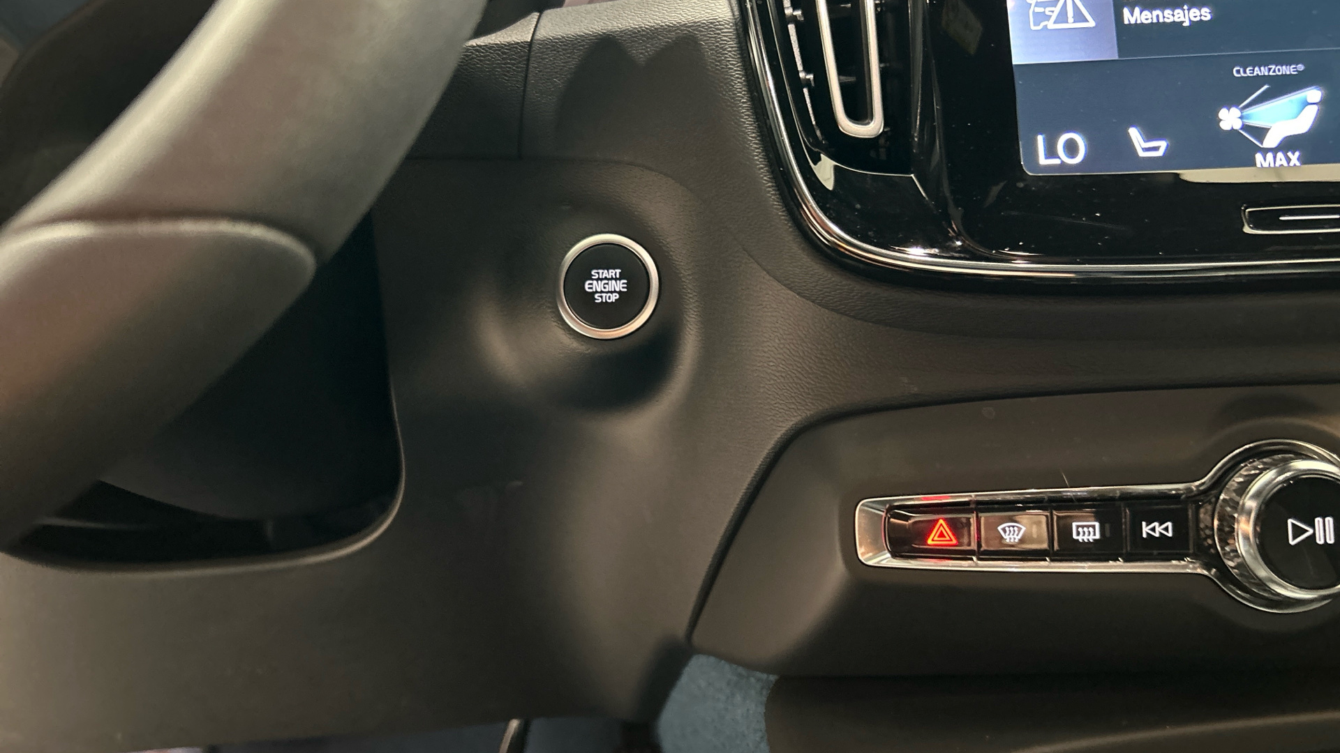 Volvo XC40 segunda mano 91618660 - 24