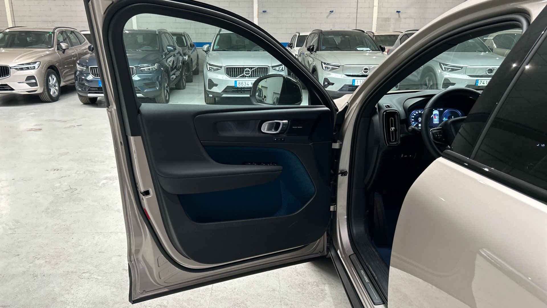 Volvo XC40 segunda mano 91618660 - 43