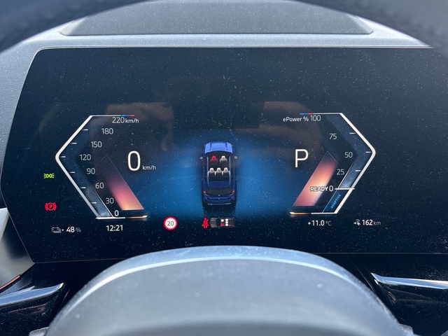 BMW iX1 eDrive20 color Azul. Año 2025. 150KW(204CV). Eléctrico. En concesionario Grünblau Motor (Bmw y Mini) de Cantabria