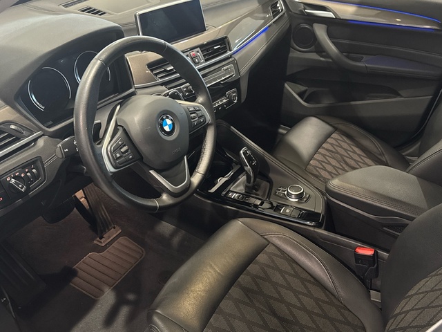 BMW X1 sDrive18d color Gris Plata. Año 2020. 110KW(150CV). Diésel. En concesionario Motor Gorbea de Álava