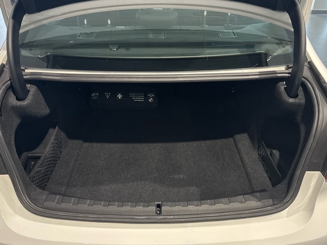 BMW Serie 3 318d color Blanco. Año 2020. 110KW(150CV). Diésel. En concesionario Motor Gorbea de Álava