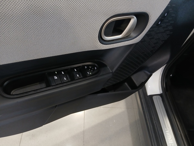 fotoG 15 del MINI MINI Cooper 5 Puertas C 115 kW (156 CV) 156cv Gasolina del 2025 en Cáceres