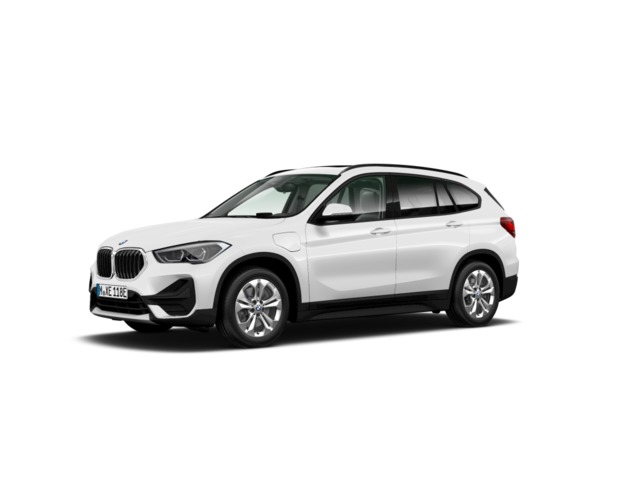 BMW X1 xDrive25e color Blanco. Año 2021. 162KW(220CV). Híbrido Electro/Gasolina. En concesionario TACO de Sta. C. Tenerife