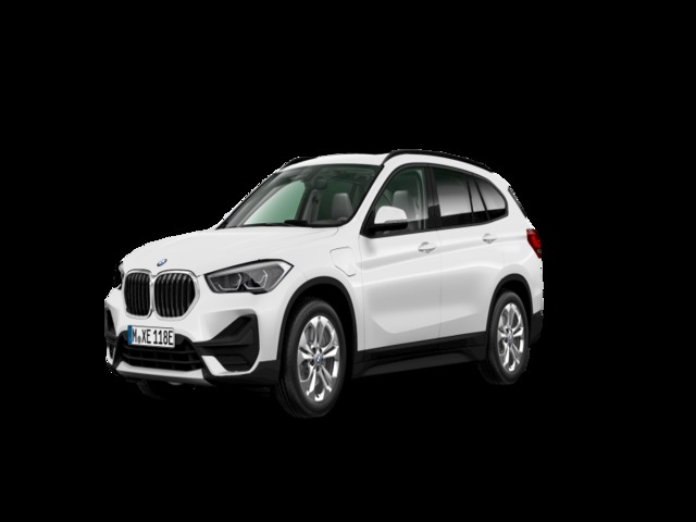 BMW X1 xDrive25e color Blanco. Año 2021. 162KW(220CV). Híbrido Electro/Gasolina. En concesionario TACO de Sta. C. Tenerife