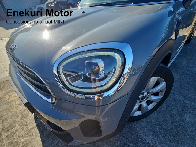 fotoG 10 del MINI MINI Countryman Cooper 100 kW (136 CV) 136cv Gasolina del 2021 en Vizcaya