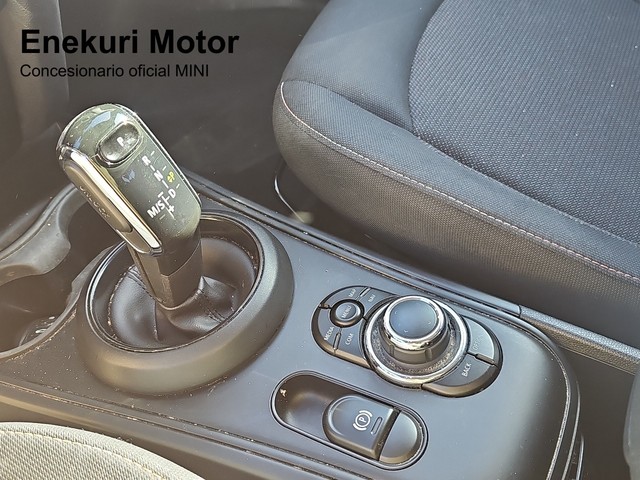 fotoG 15 del MINI MINI Countryman Cooper 100 kW (136 CV) 136cv Gasolina del 2021 en Vizcaya