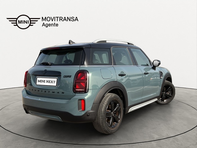fotoG 3 del MINI MINI Countryman Cooper 100 kW (136 CV) 136cv Gasolina del 2021 en Huelva