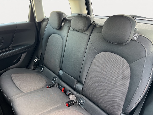 fotoG 8 del MINI MINI Countryman Cooper 100 kW (136 CV) 136cv Gasolina del 2021 en Huelva