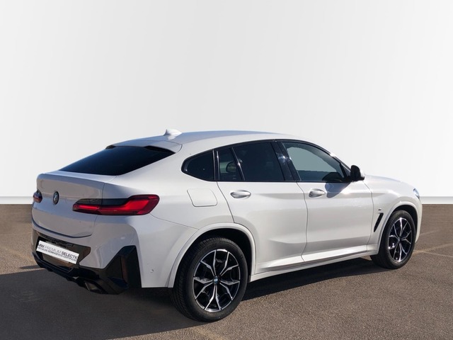 BMW X4 xDrive20d color Blanco. Año 2023. 140KW(190CV). Diésel. En concesionario Proa Premium Palma de Illes Balears