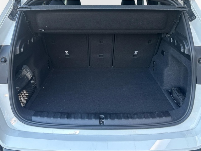 BMW iX1 eDrive20 color Blanco. Año 2025. 150KW(204CV). Eléctrico. En concesionario Pruna Motor, S.L de Barcelona