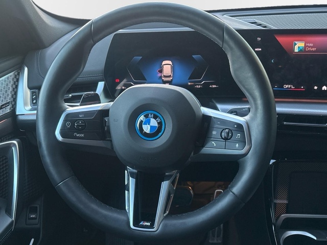 BMW iX1 eDrive20 color Blanco. Año 2025. 150KW(204CV). Eléctrico. En concesionario Pruna Motor, S.L de Barcelona