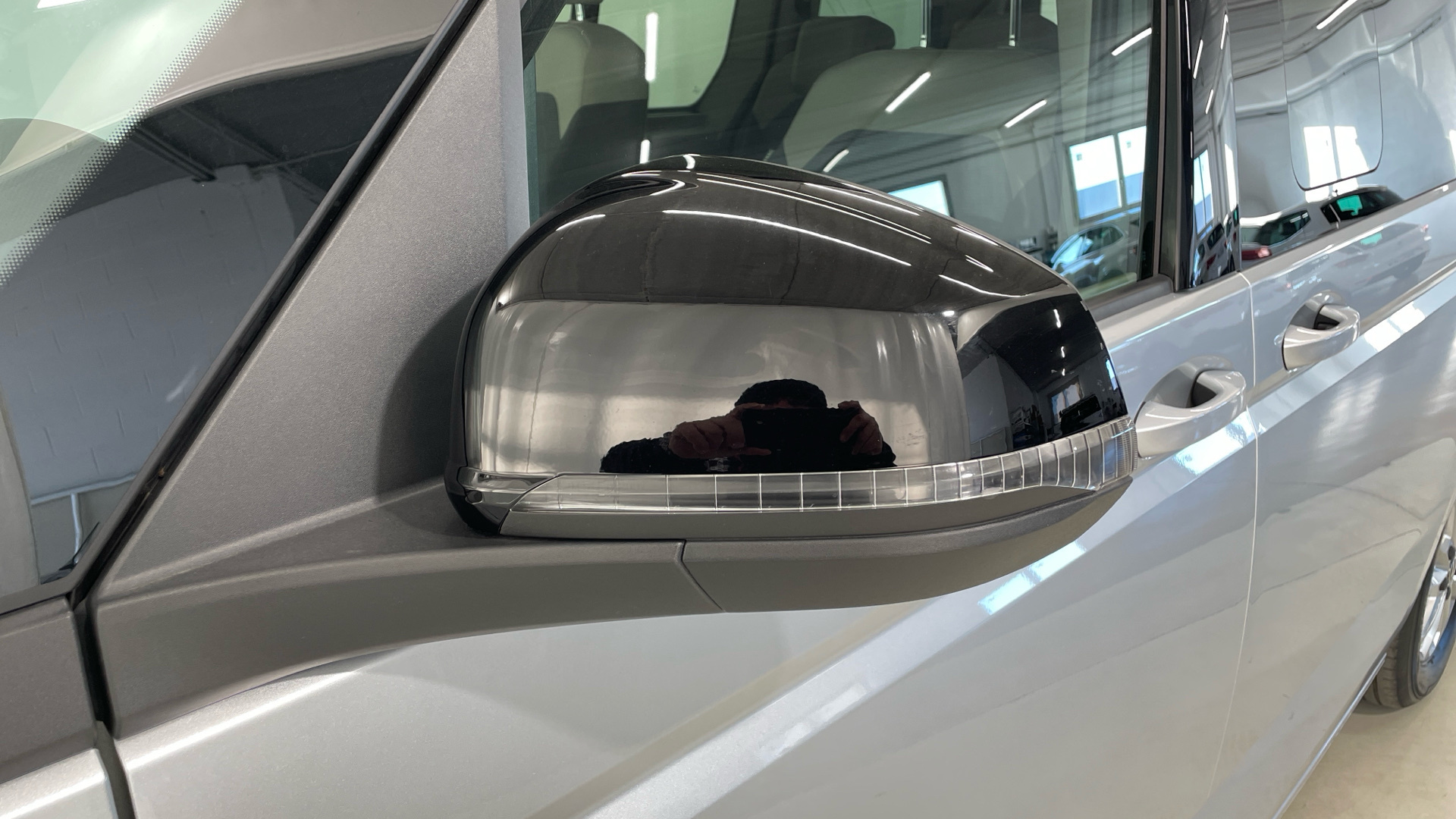 Volkswagen Multivan 2.0 TDI en Barcelona