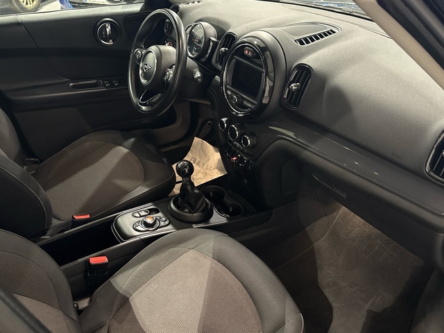 fotoG 7 del MINI MINI Countryman Cooper D 110 kW (150 CV) 150cv Diésel del 2019 en Burgos