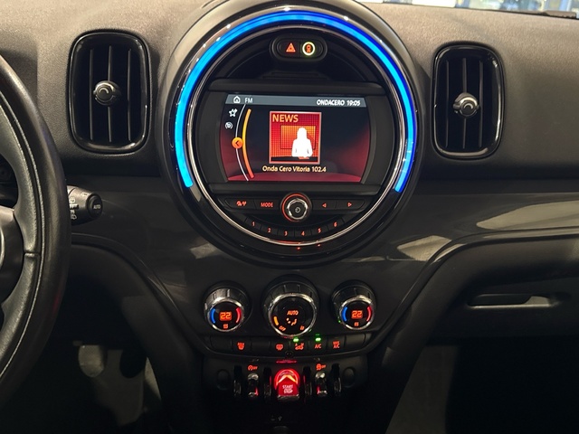 fotoG 22 del MINI MINI Countryman Cooper D 110 kW (150 CV) 150cv Diésel del 2019 en Burgos