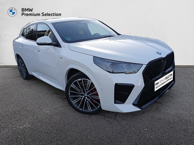 BMW X2 sDrive18d color Blanco. Año 2024. 110KW(150CV). Diésel. En concesionario Adler Motor S.L. TOLEDO de Toledo