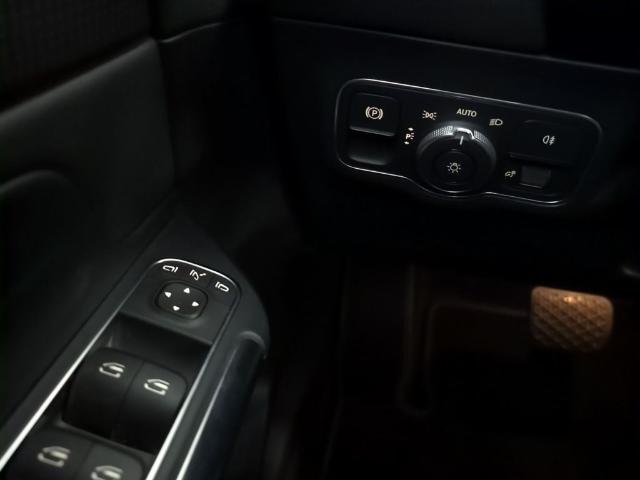 Mercedes-Benz GLA 180 100 kW (136 CV)