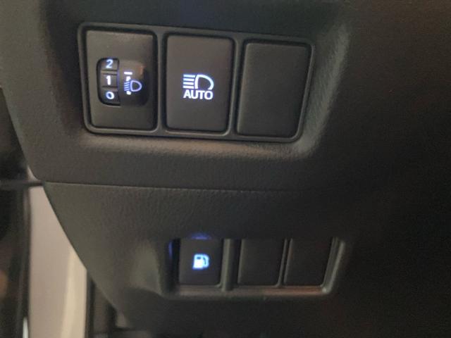 Toyota C-HR 1.8 125H Advance 90 kW (122 CV)