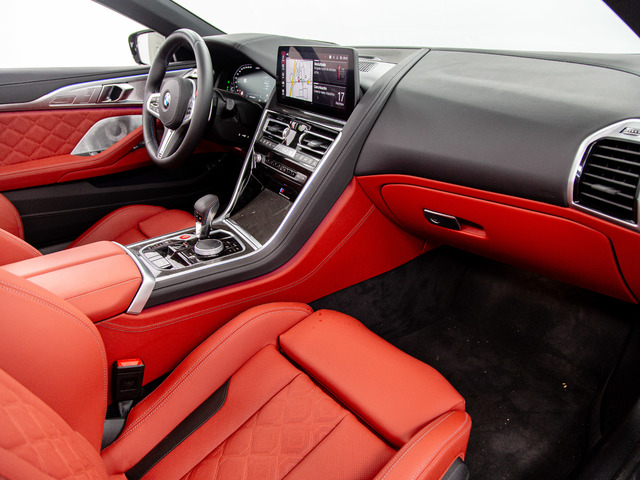 BMW M M8 Cabrio Competition color Negro. Año 2025. 460KW(625CV). Gasolina. En concesionario Móvil Begar Alicante de Alicante