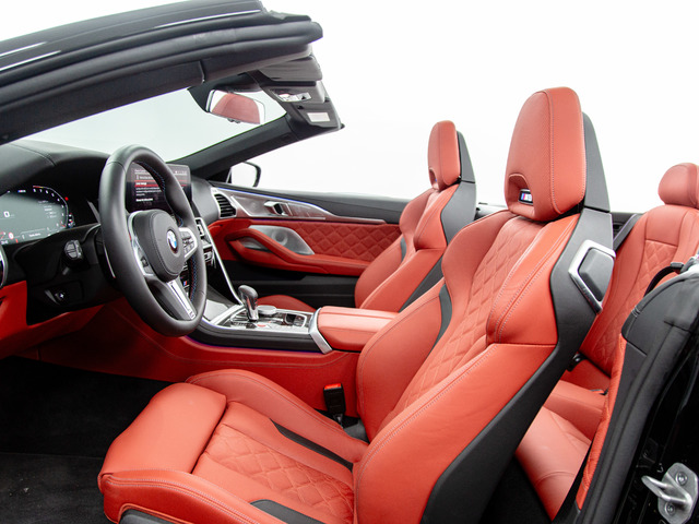 BMW M M8 Cabrio Competition color Negro. Año 2025. 460KW(625CV). Gasolina. En concesionario Móvil Begar Alicante de Alicante