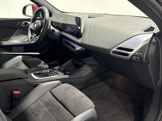 BMW Serie 2 220d Gran Coupe color Rojo. Año 2025. 120KW(163CV). Diésel. En concesionario Auto Premier, S.A. - MADRID de Madrid