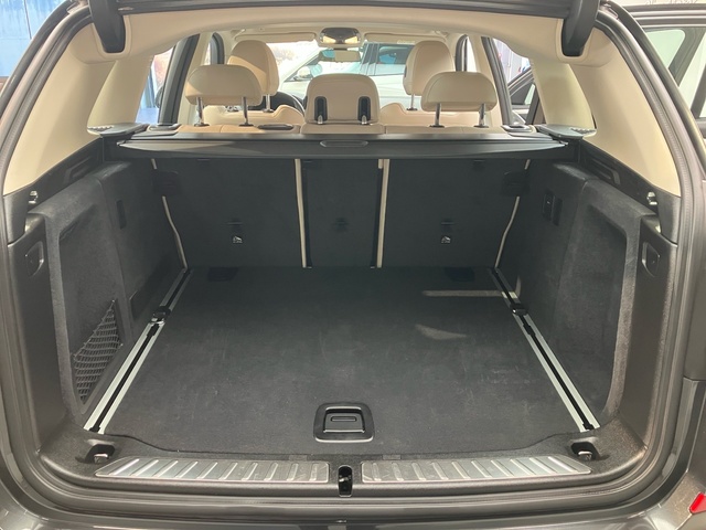 BMW X3 xDrive20d color Gris. Año 2019. 140KW(190CV). Diésel. En concesionario Oliva Motor Tarragona de Tarragona