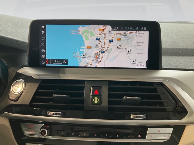 BMW X3 xDrive20d color Gris. Año 2019. 140KW(190CV). Diésel. En concesionario Oliva Motor Tarragona de Tarragona