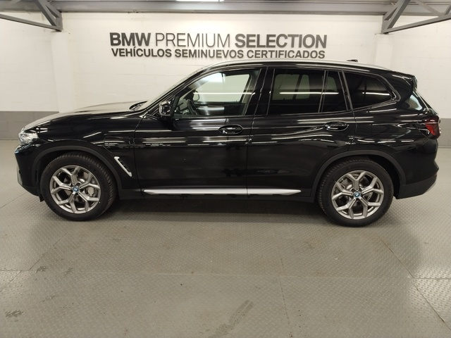 BMW X3 xDrive30e color Negro. Año 2024. 215KW(292CV). Híbrido Electro/Gasolina. En concesionario Autoberón de La Rioja