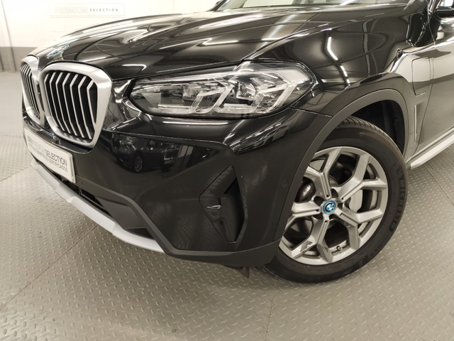 BMW X3 xDrive30e color Negro. Año 2024. 215KW(292CV). Híbrido Electro/Gasolina. En concesionario Autoberón de La Rioja