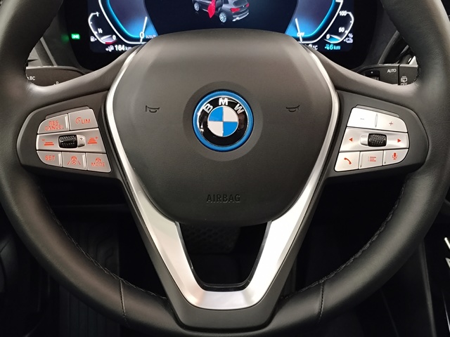 BMW X3 xDrive30e color Negro. Año 2024. 215KW(292CV). Híbrido Electro/Gasolina. En concesionario Autoberón de La Rioja