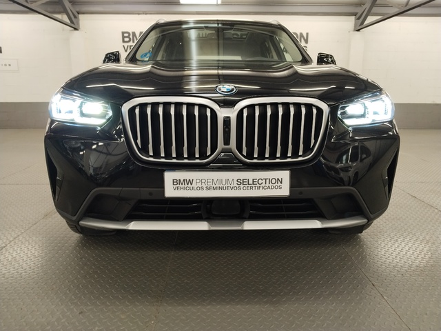 BMW X3 xDrive30e color Negro. Año 2024. 215KW(292CV). Híbrido Electro/Gasolina. En concesionario Autoberón de La Rioja