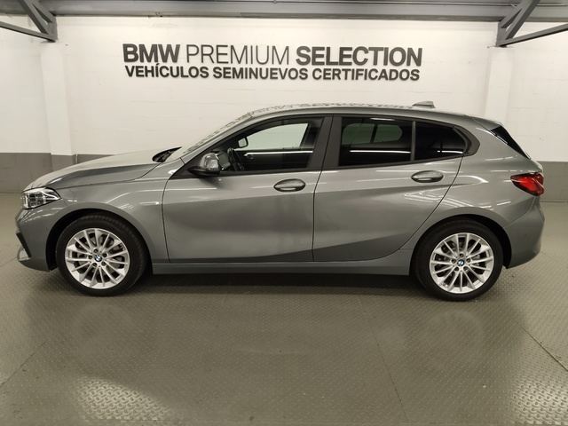 BMW Serie 1 118i color Gris. Año 2024. 103KW(140CV). Gasolina. En concesionario Autoberón de La Rioja