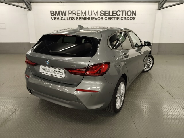 BMW Serie 1 118i color Gris. Año 2024. 103KW(140CV). Gasolina. En concesionario Autoberón de La Rioja