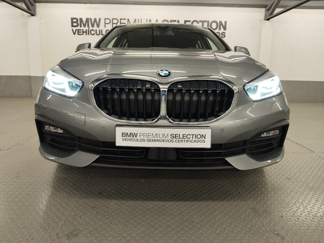 BMW Serie 1 118i color Gris. Año 2024. 103KW(140CV). Gasolina. En concesionario Autoberón de La Rioja