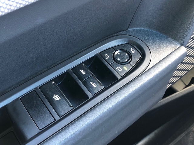 fotoG 22 del MINI MINI Cooper Cabrio C 120 kW (163 CV) 163cv Gasolina del 2025 en Illes Balears