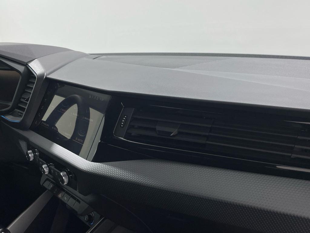 Audi A1 allstreet 30 TFSI en Barcelona