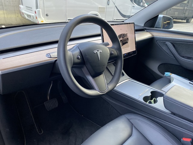 Tesla Model Y Gran Autonomía 4WD 274 kW (372 CV)