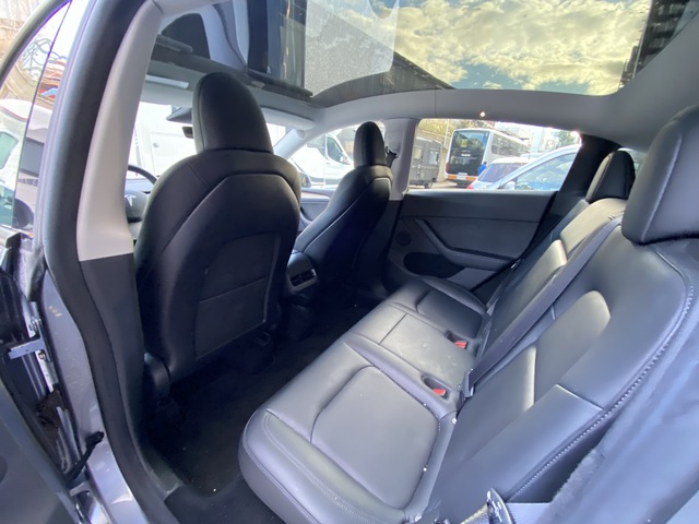 Tesla Model Y Gran Autonomía 4WD 274 kW (372 CV)