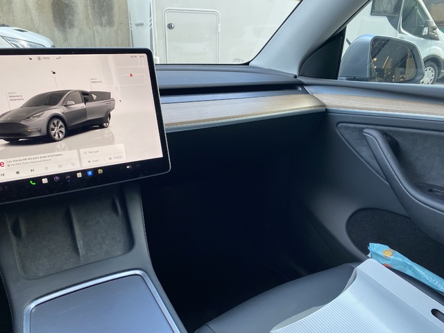 Tesla Model Y Gran Autonomía 4WD 274 kW (372 CV)