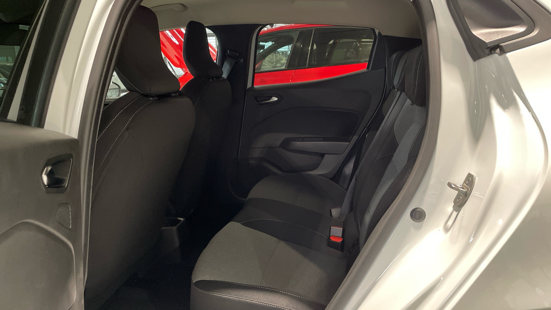 Renault Clio E-Tech full hybrid 145 en Barcelona