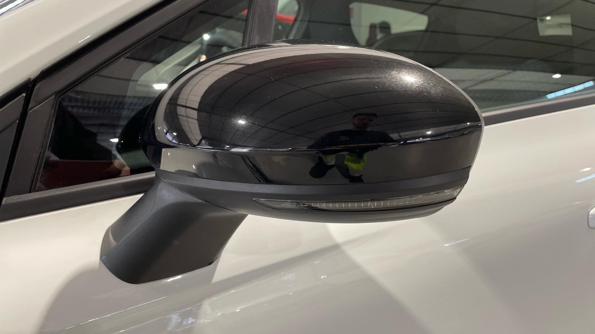 Renault Clio E-Tech full hybrid 145 en Barcelona