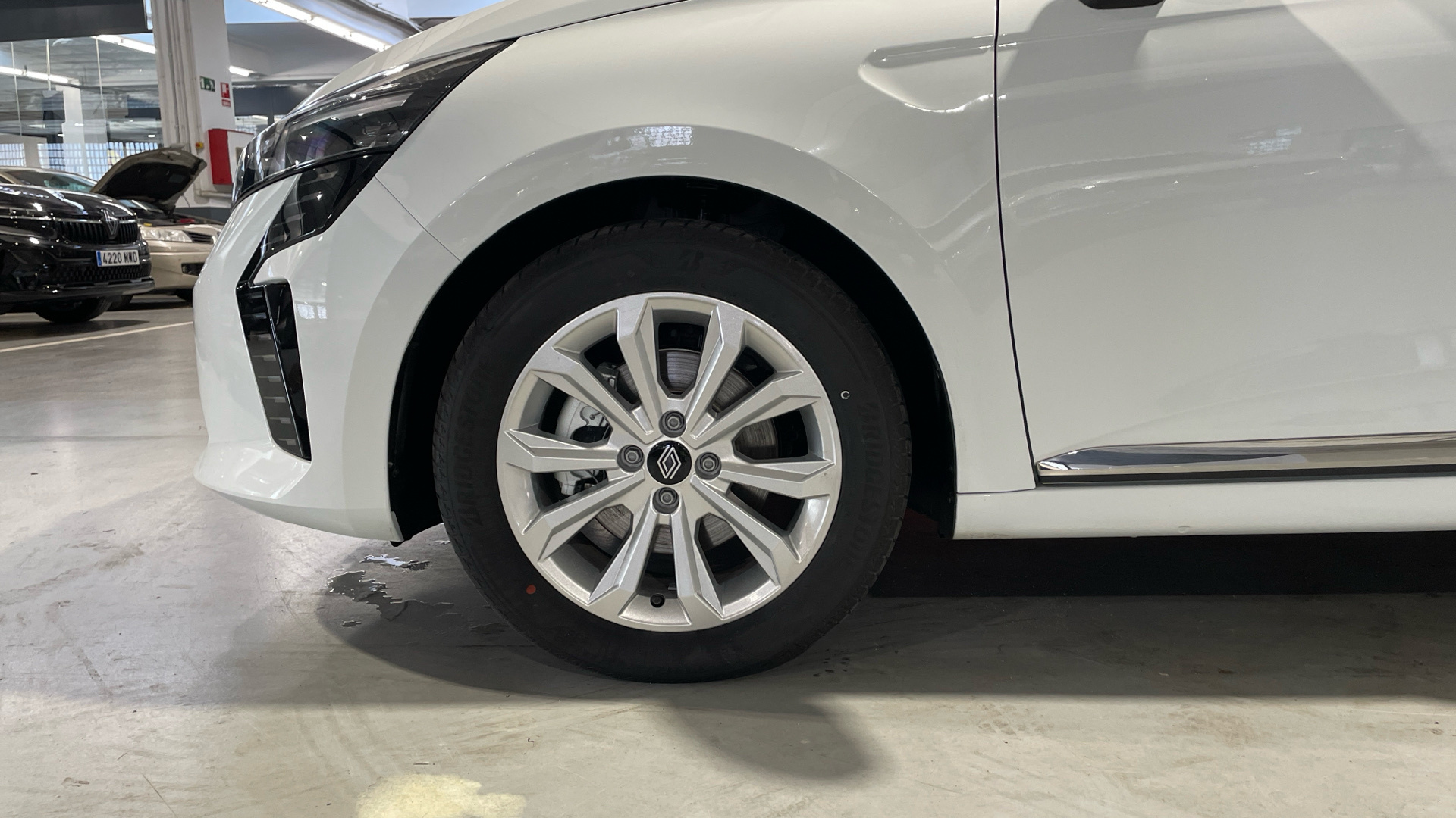 Renault Clio E-Tech full hybrid 145 en Barcelona