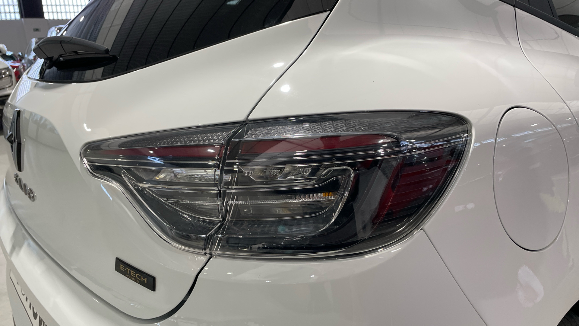 Renault Clio E-Tech full hybrid 145 en Barcelona