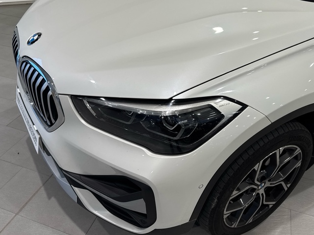 BMW X1 xDrive18d color Blanco. Año 2021. 110KW(150CV). Diésel. En concesionario Motor Gorbea de Álava