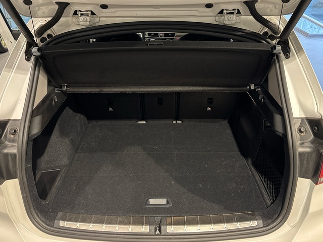 BMW X1 xDrive18d color Blanco. Año 2021. 110KW(150CV). Diésel. En concesionario Motor Gorbea de Álava