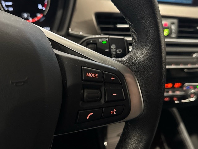 BMW X1 xDrive18d color Blanco. Año 2021. 110KW(150CV). Diésel. En concesionario Motor Gorbea de Álava